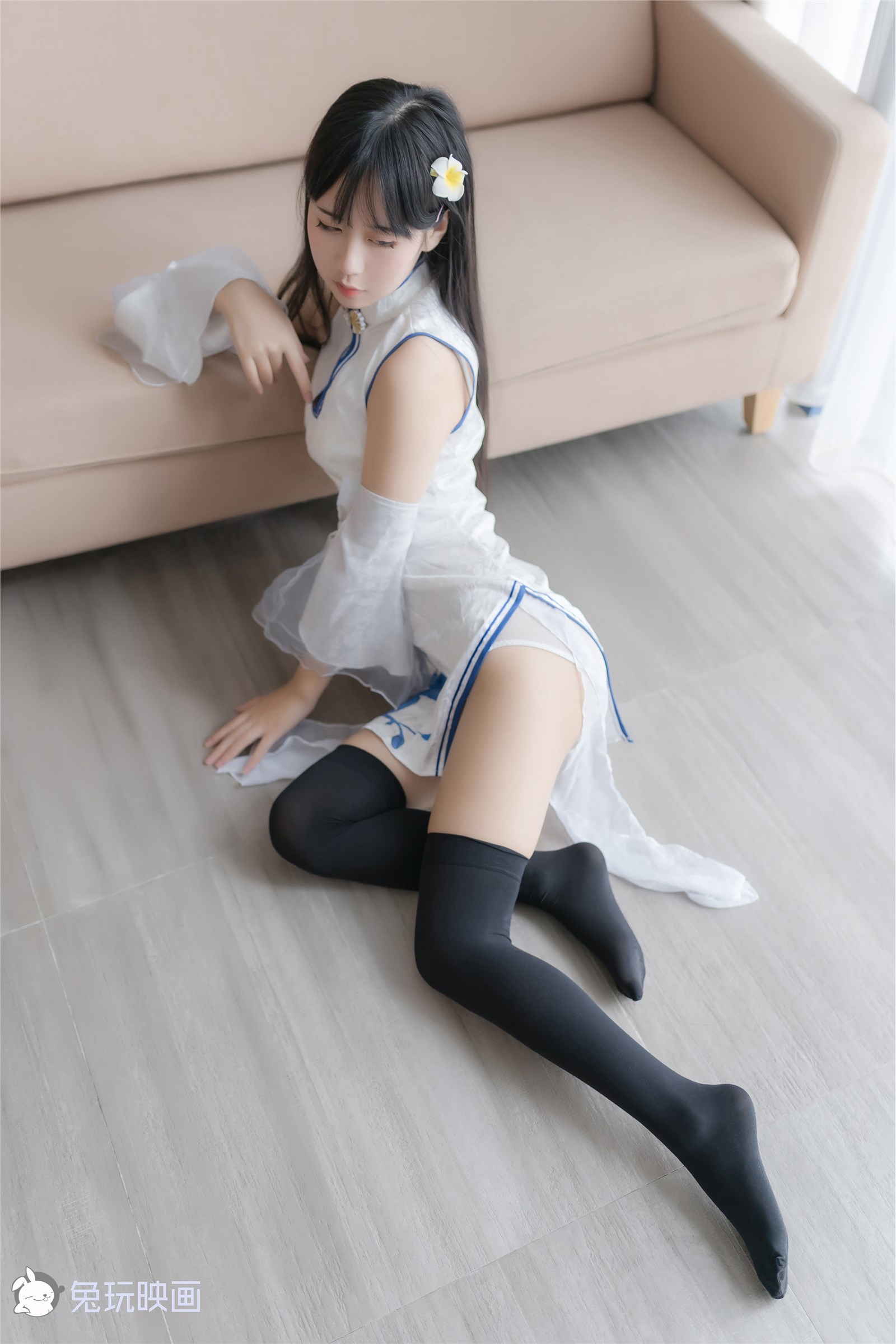 Rabbit Play Reflection VOL.046 White Qipao(21)